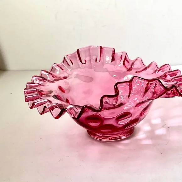 Vintage Fenton cranberry glass bride's basket bowl - Picture 3 of 10